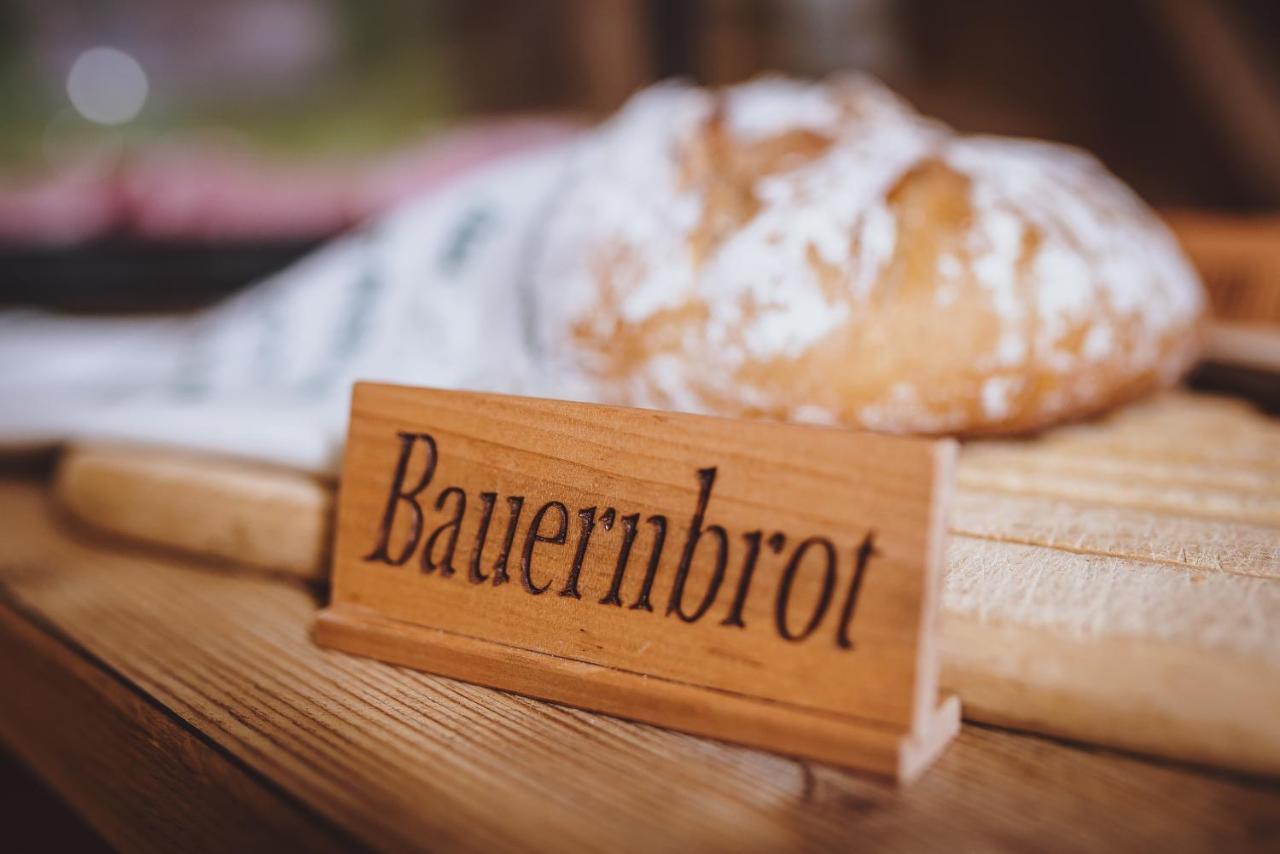 Panorama Hotel Guggenbichl - Inkl Sommerkarte, Einmaliger Eintritt Ins Tauern Spa & Bester Ausblick Ueber 카프룬 외부 사진
