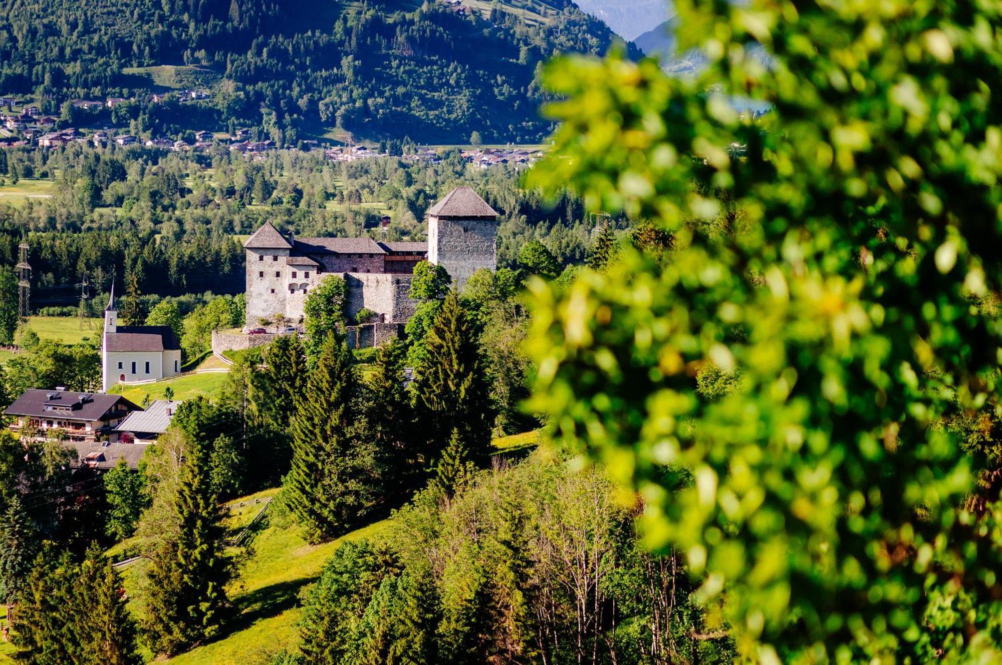 Panorama Hotel Guggenbichl - Inkl Sommerkarte, Einmaliger Eintritt Ins Tauern Spa & Bester Ausblick Ueber 카프룬 외부 사진